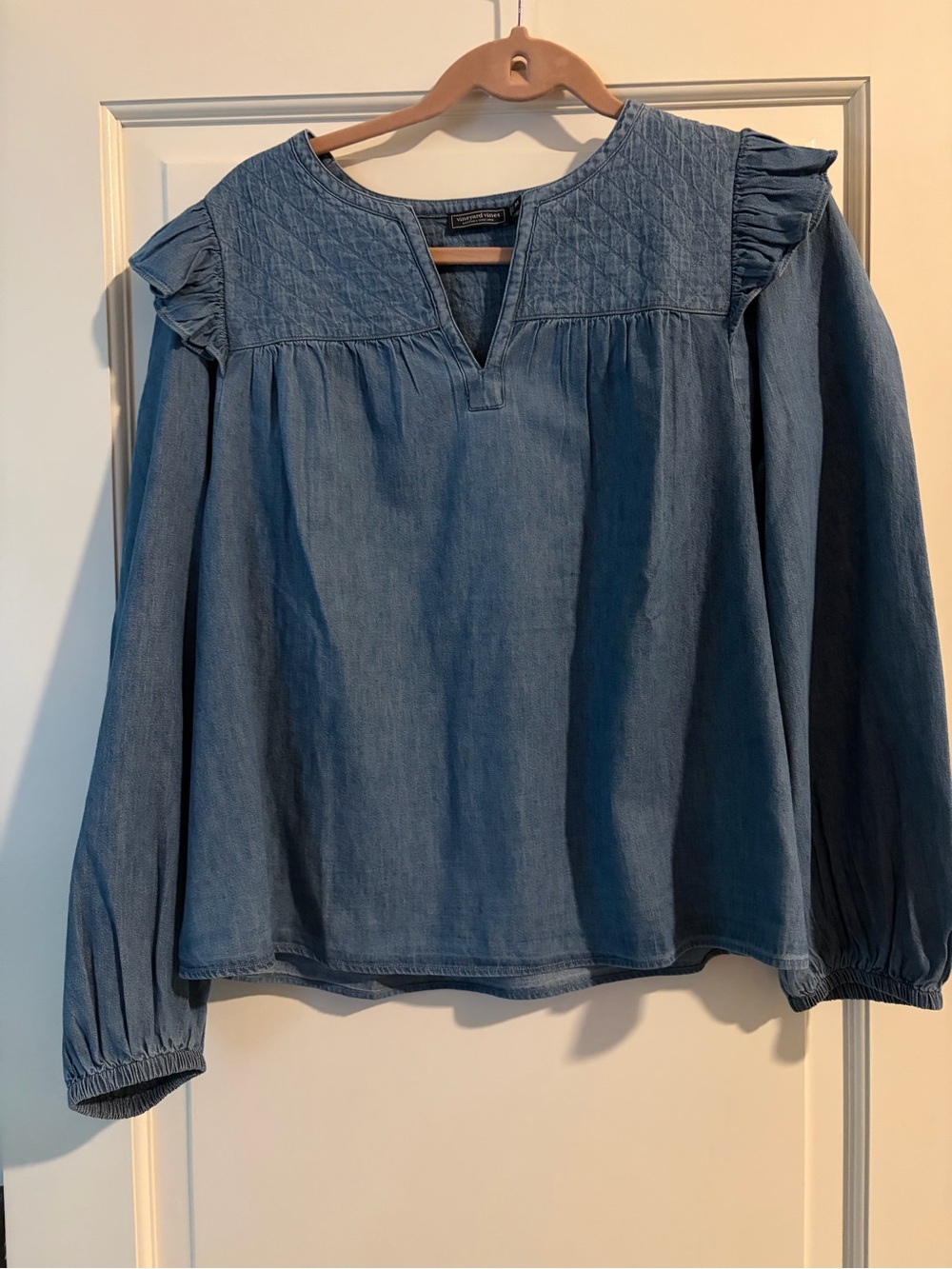 Vineyard Vines Chambray Quilted Yoke Women's Top - Blue